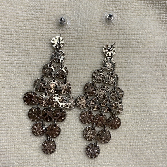 Express Gold Pendant Earring - Picture 2 of 3